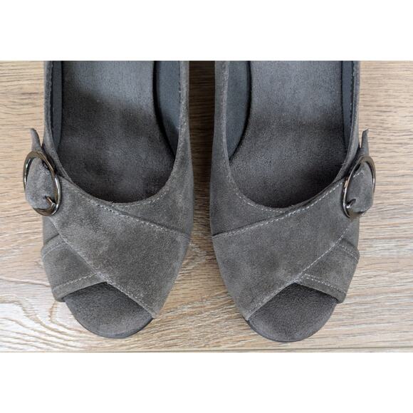 New Aerosoles Gineva Dark Gray Suede Peep Toe Heels 8.5 Buckle Accent 3" Padded - Picture 4 of 11